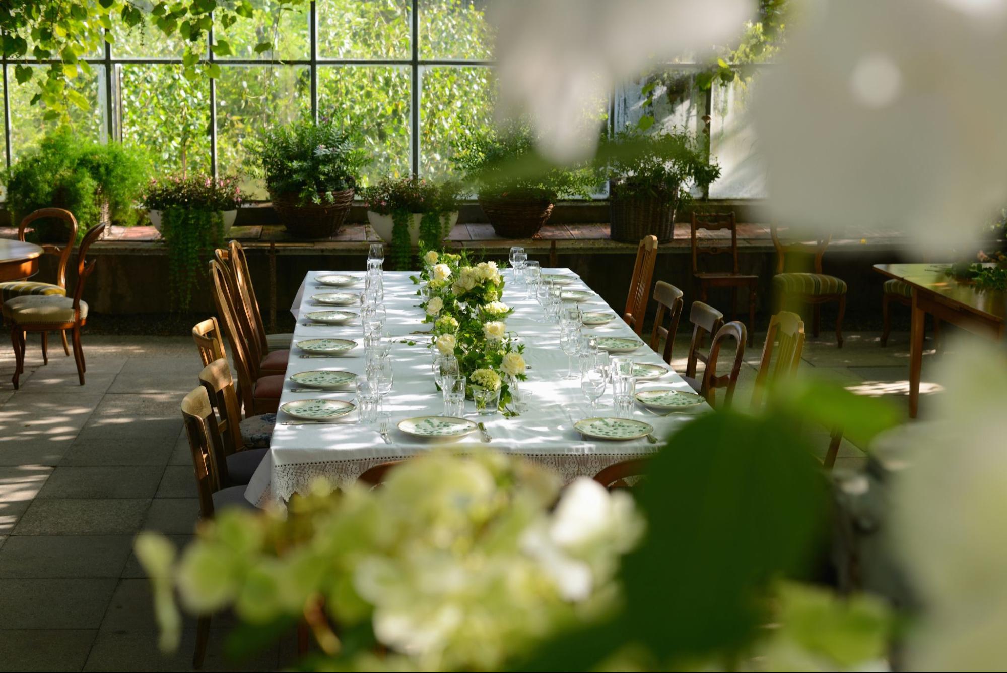 3D Visualization for International Wedding Planning - Nothing 2 HIDE