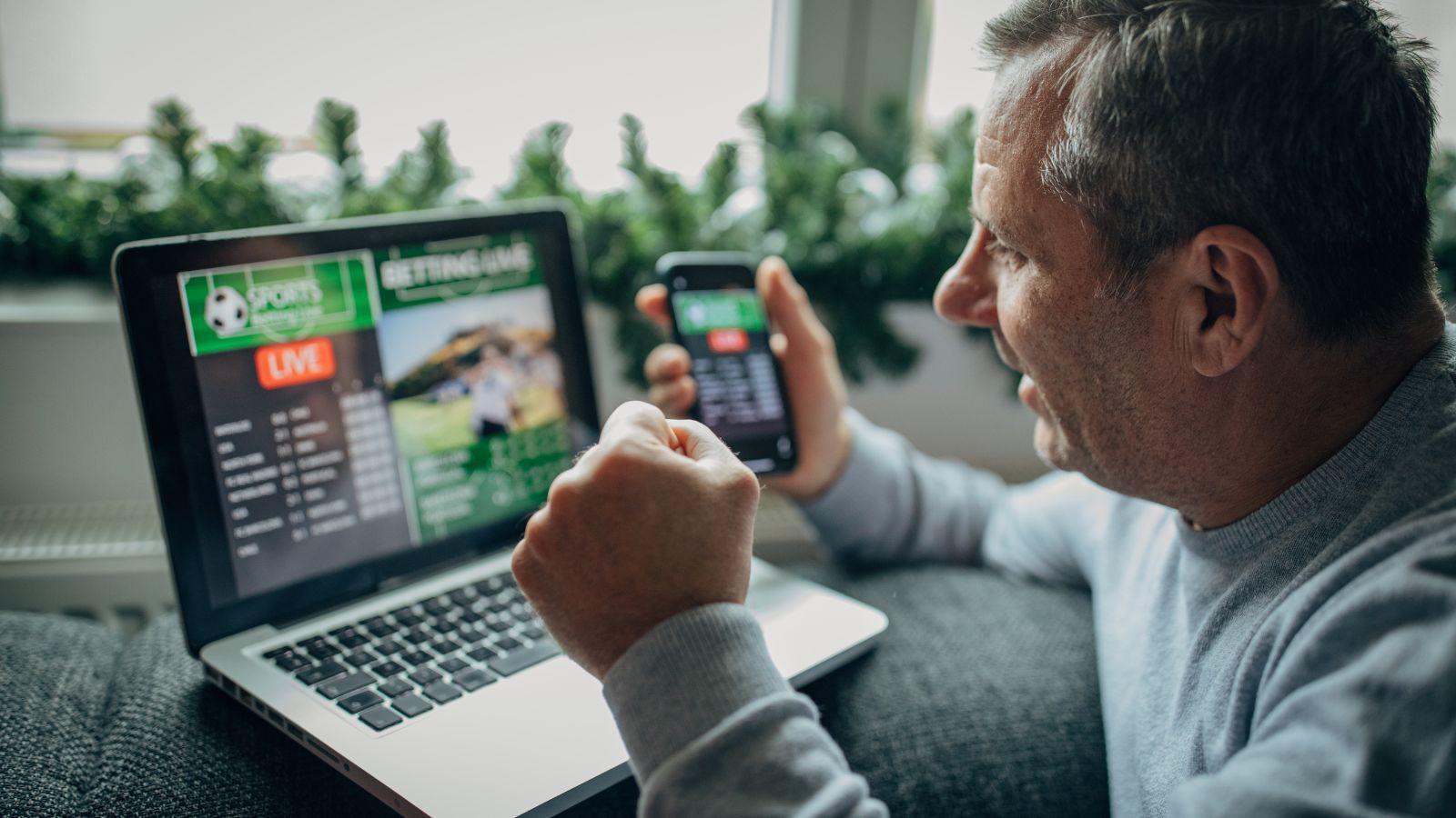 live betting, online betting, betting with live odds, real-time sports betting, live casino betting, online sportsbook live betting, in-play betting, best online bookies, live betting tips, betting industry trends